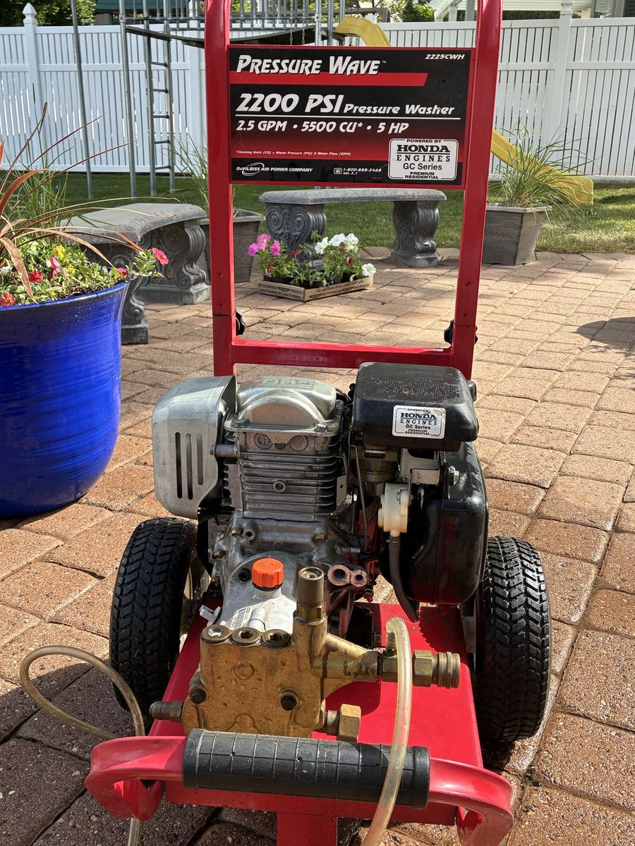 Pressure Wave pressure washer