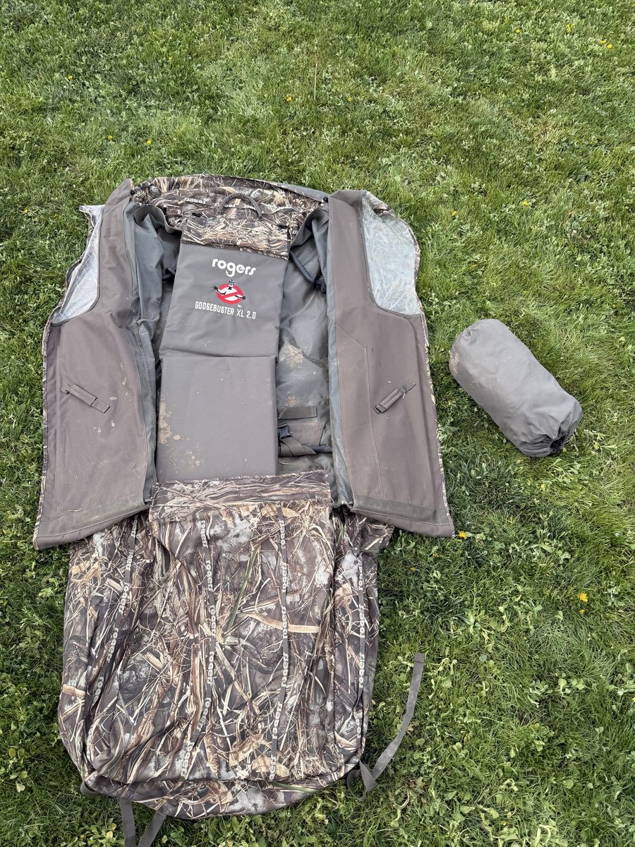 Rogers Goosebuster XL Layout Blind WIth Snow Cover