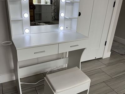 Vabches Vanity Desk with Lights,Makeup Vanity with