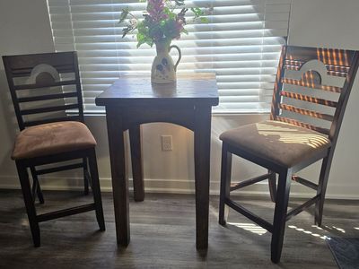 Table 2 chairs