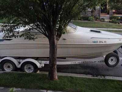1998 Campion Allante 625 VRi — 20.5 ft — Mercruiser 5.0 — New Upholstery