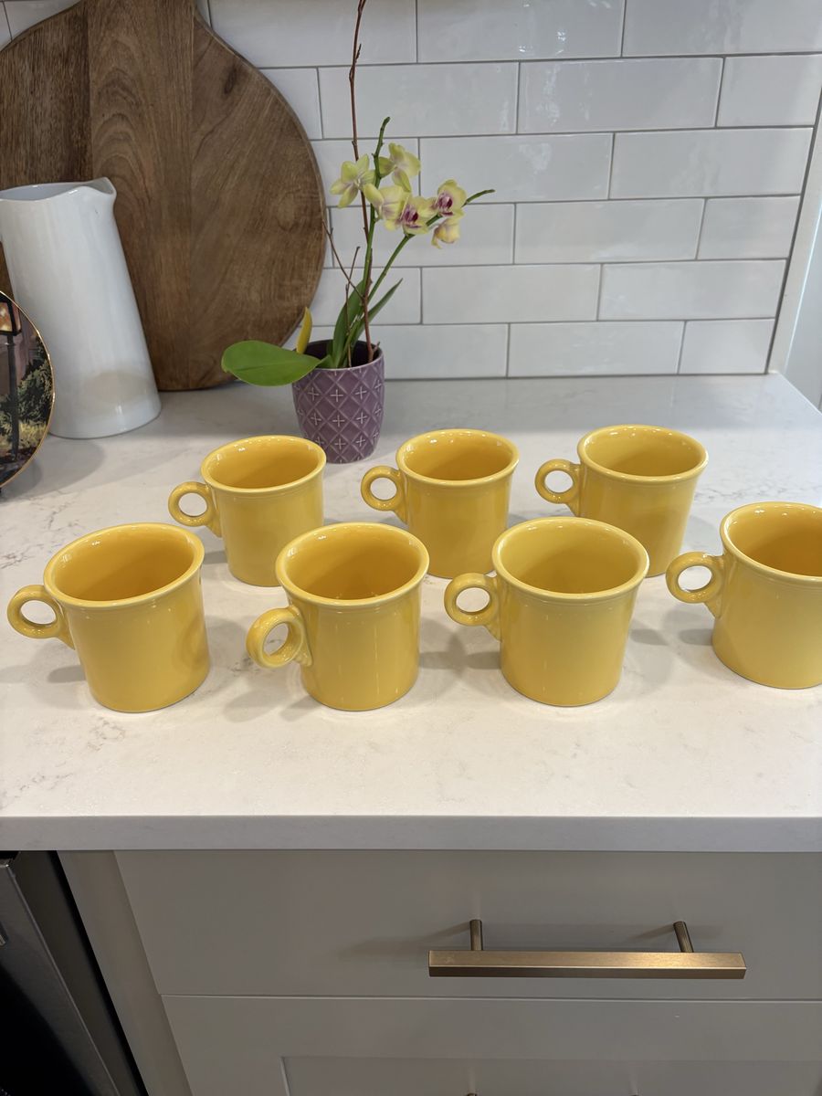 Fiesta Homer Laughlin China Co. Lead-Free Yellow Coffee Mugs - Set of 7