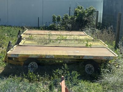 2 pull behind wagons