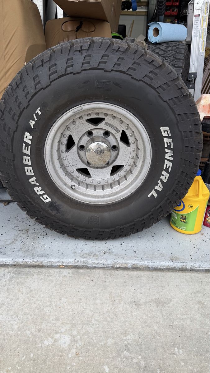 Set Of 4 33x12.5x15 On 6x5.5 Tires & Wheels