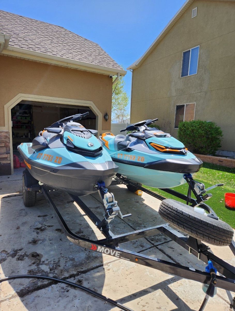 Seadoo Wake Pro 230 & Wake 170 with Move trailer & accessories.