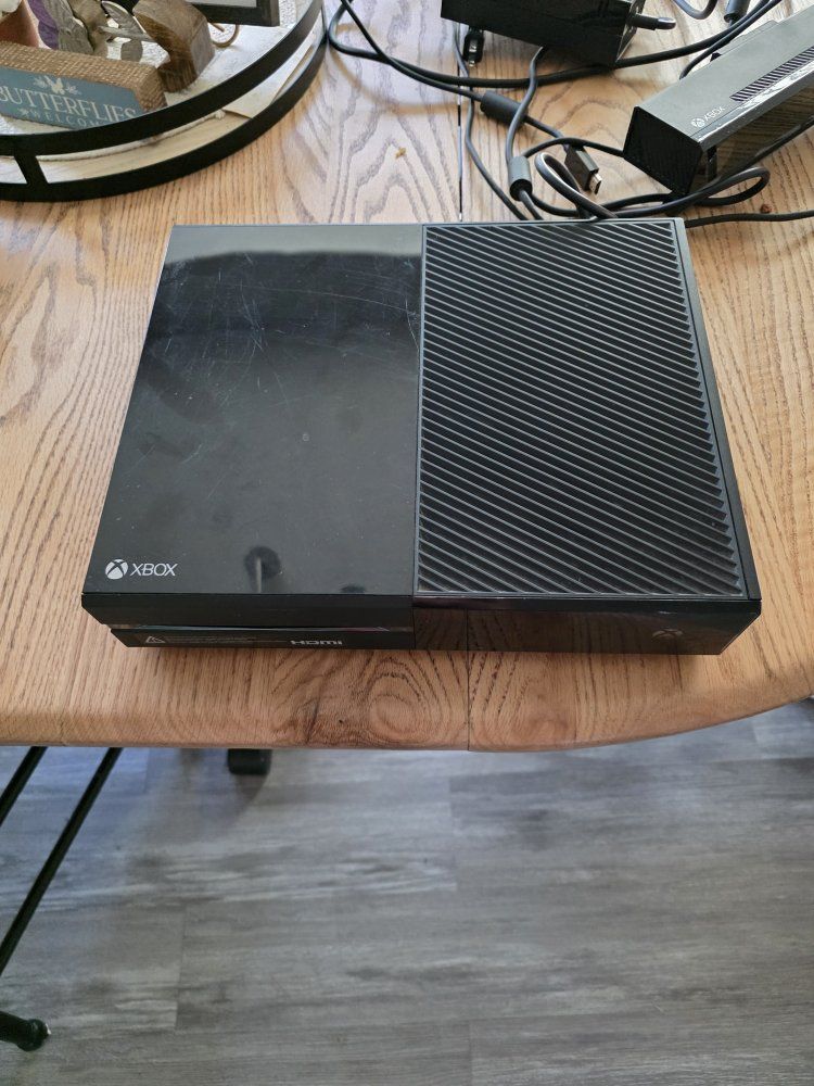 Main image 3