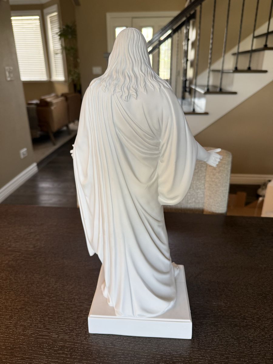 Main image 2