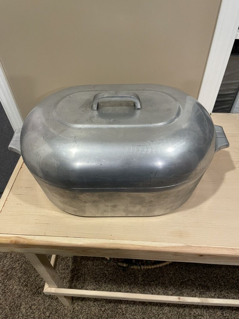 Magnalite Aluminum Roaster Vintage