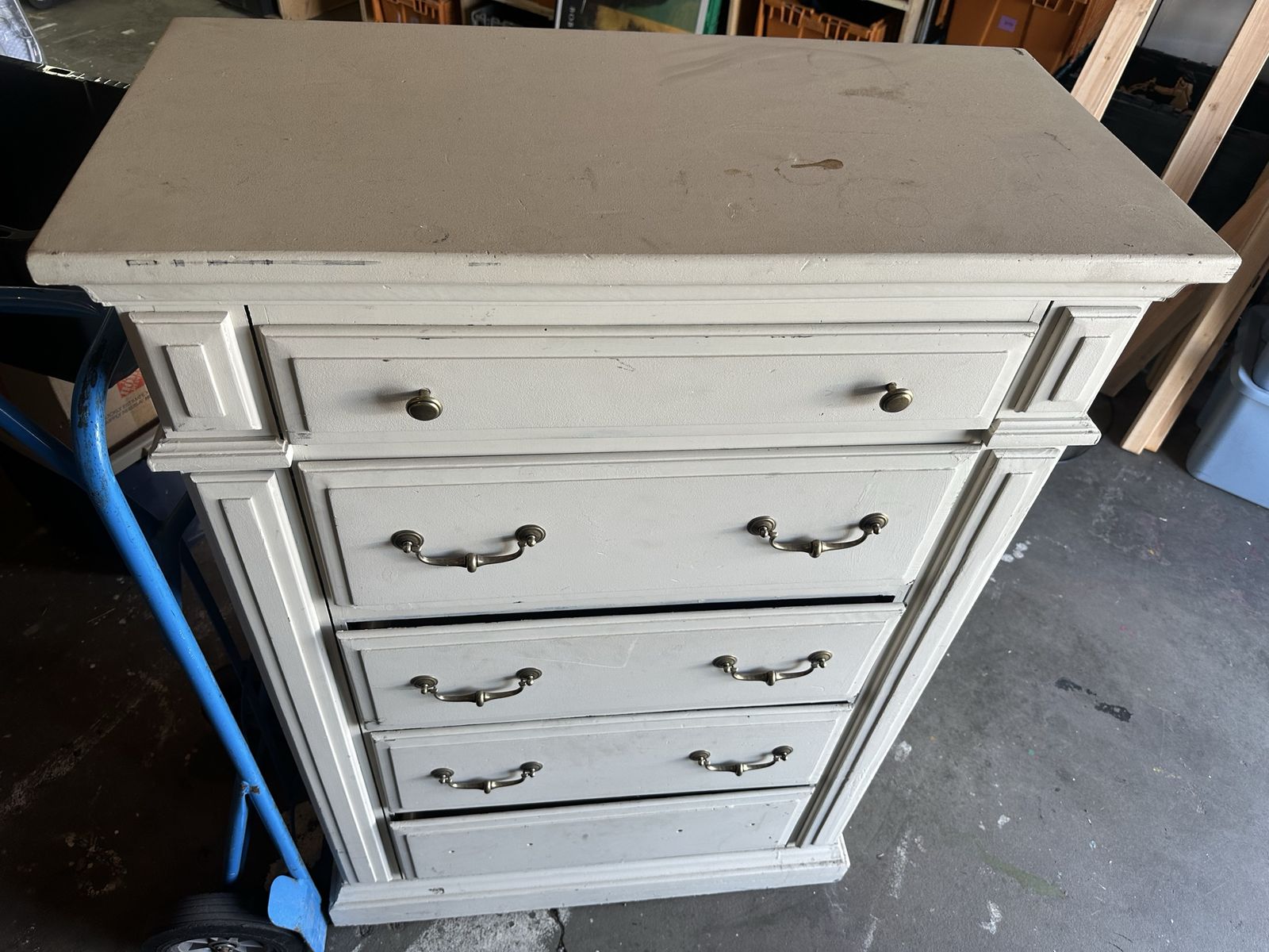 Main image 2