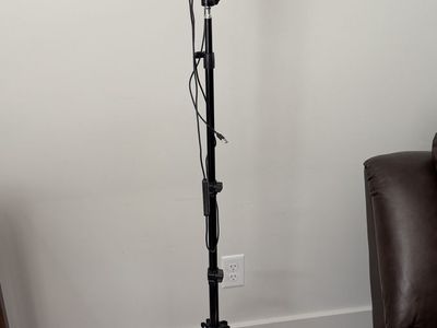 Dixie & Charlie 12" LED Ring Light with Adjustable Tripod Stand