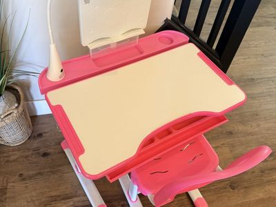 Childrens Desk And Chair Set