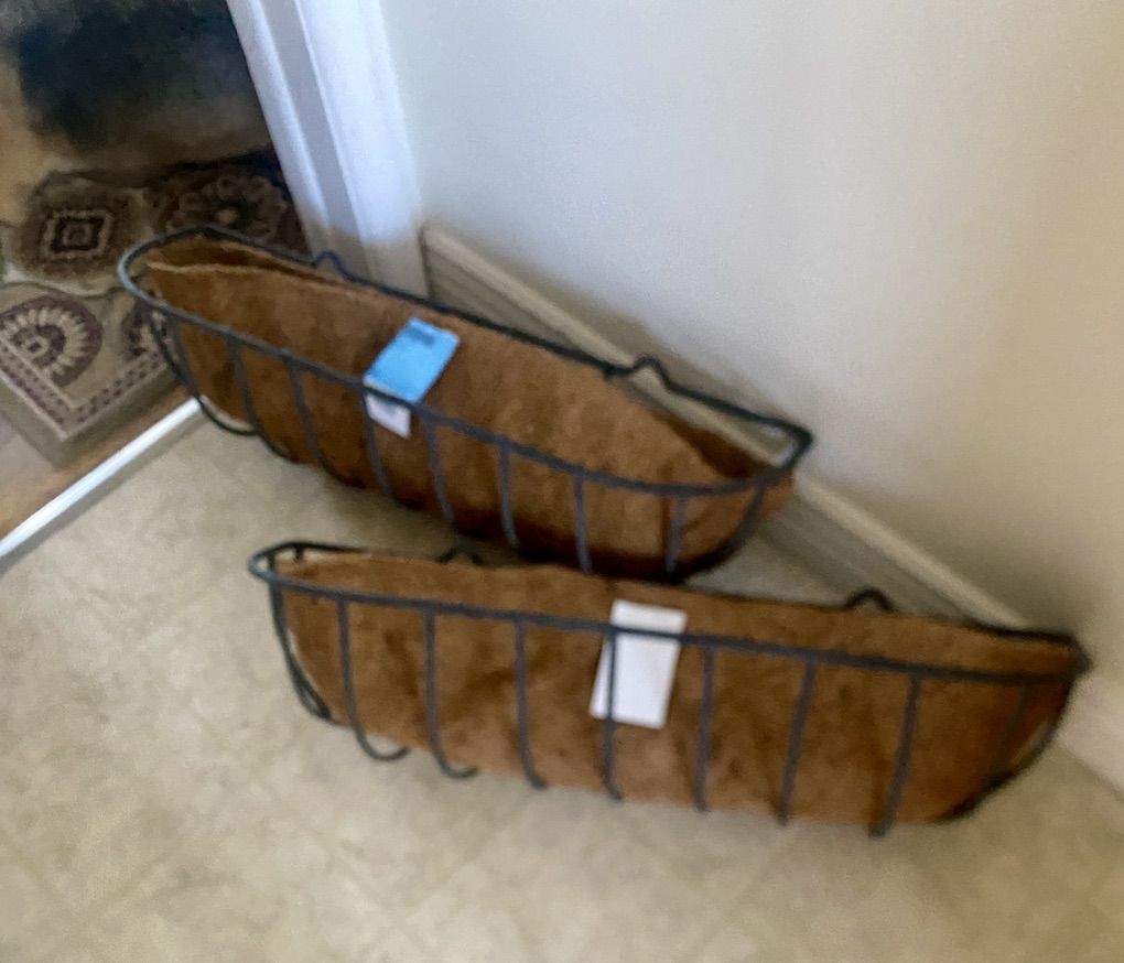 30” Blacksmith Trough/Planters w New Coco Liners