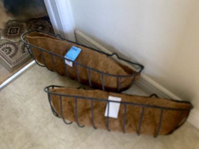30” Blacksmith Trough/Planters w New Coco Liners
