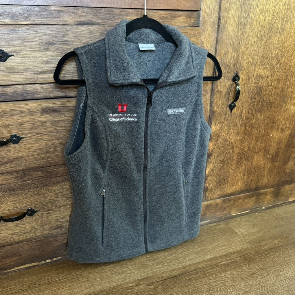 Columbia Women’s Gray Fleece Vest Size Medium