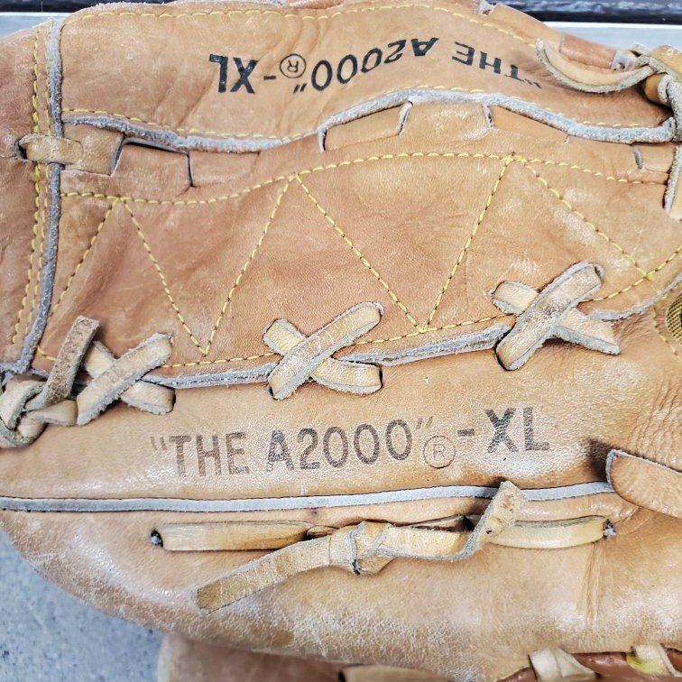 Vintage Wilson A2000 Leather Baseball Glove - LHT Left Hand Throw