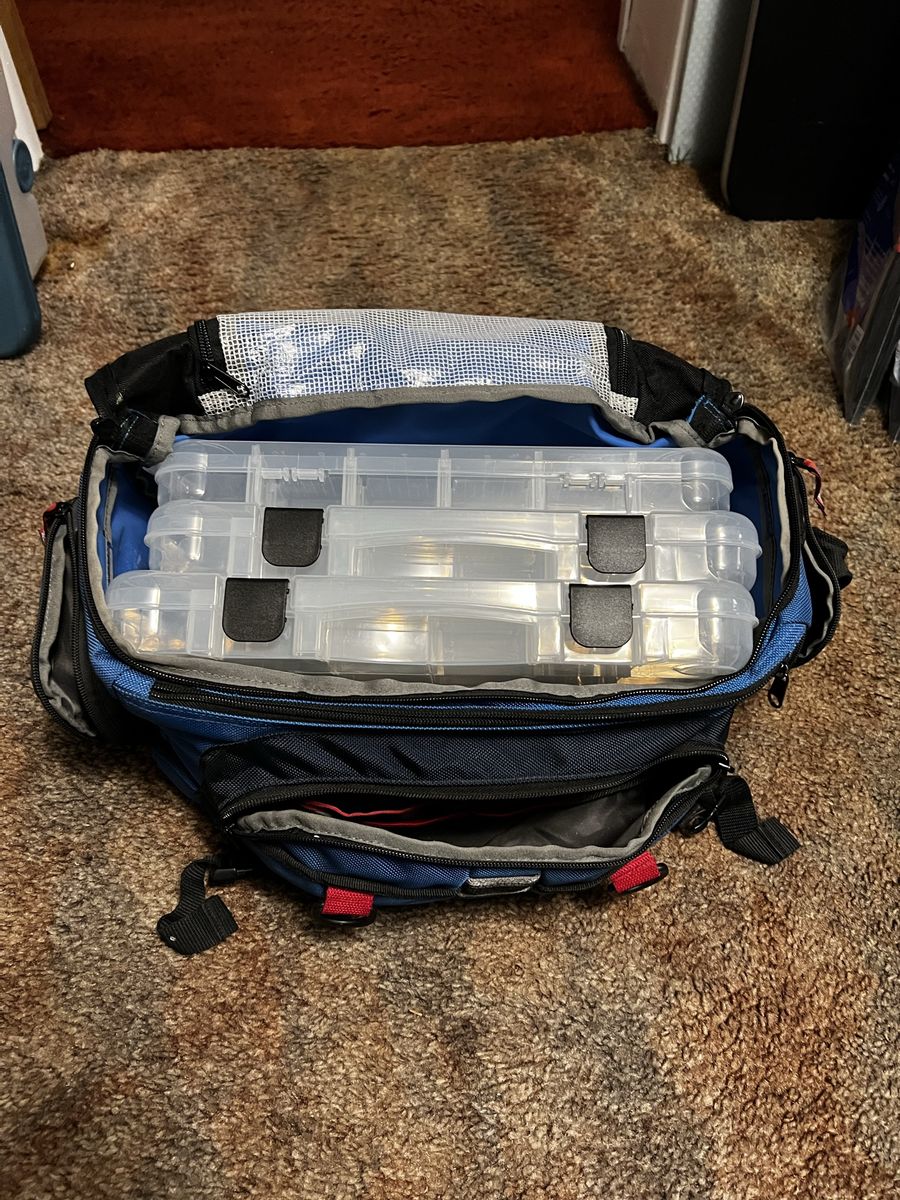 Penn fishing tackle box