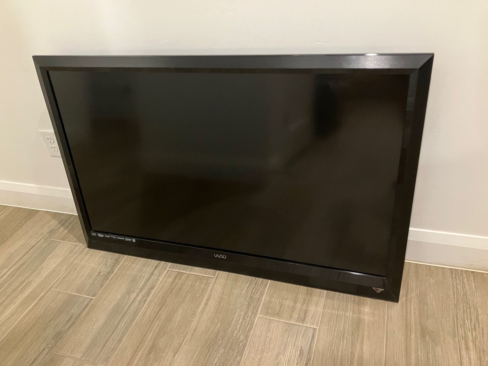 47 Inch Vizio TV