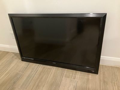 47 Inch Vizio TV