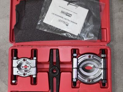 Brand New Puller/Separator Set