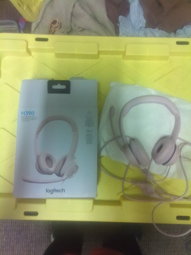Logitech H390 computer headset