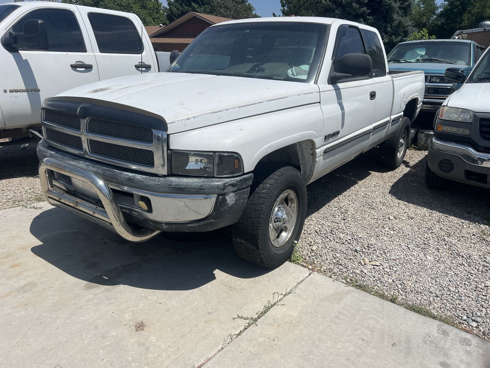 Dodge Ram 2500 SLT Extended Cab