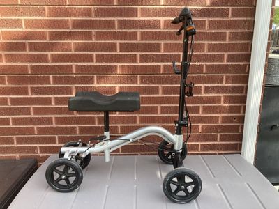 Nova Knee Scooter Walker