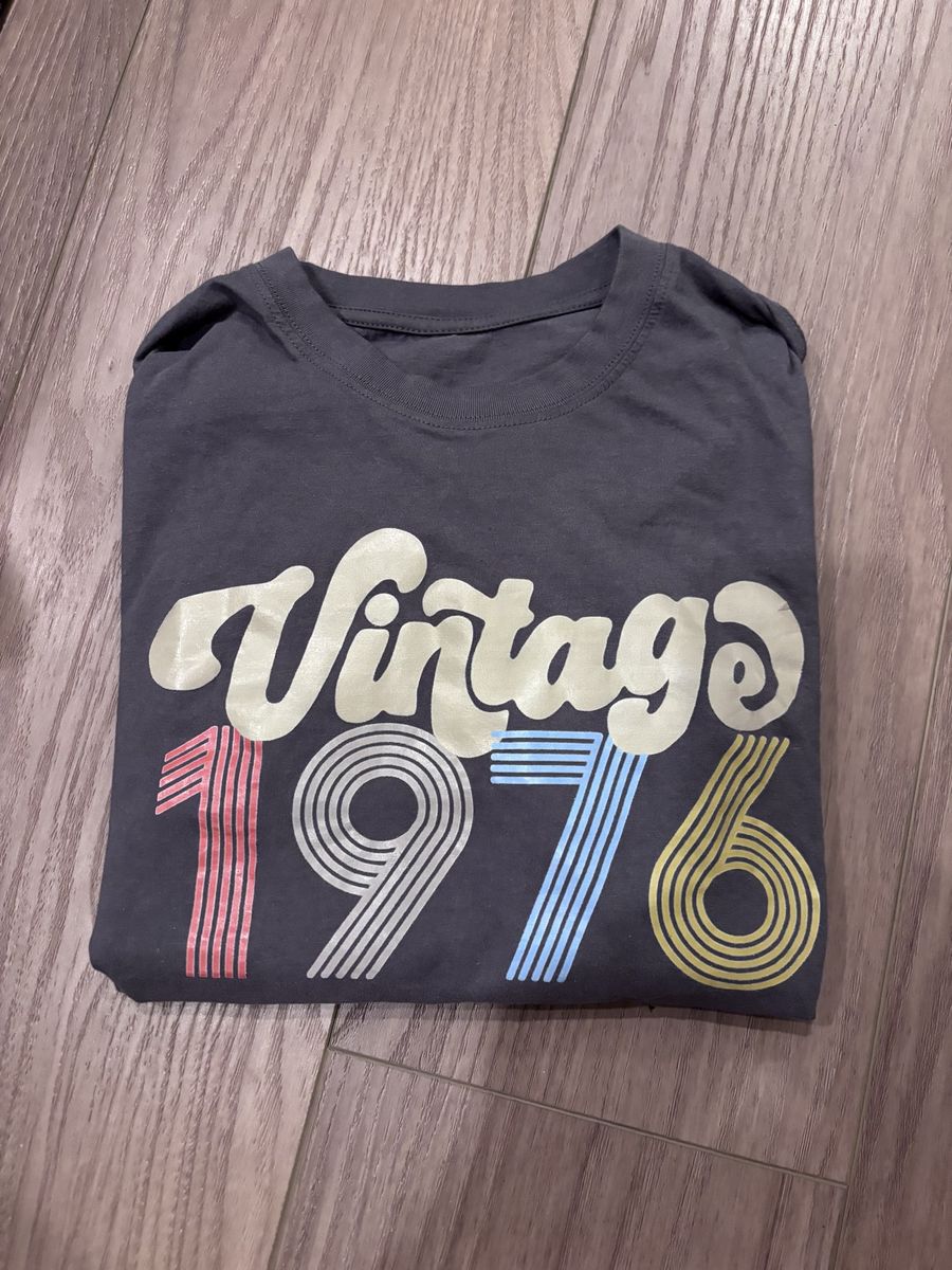 Are you turning 50 this year? NWOT Women’s Vintage 1976 T-Shirt XXL