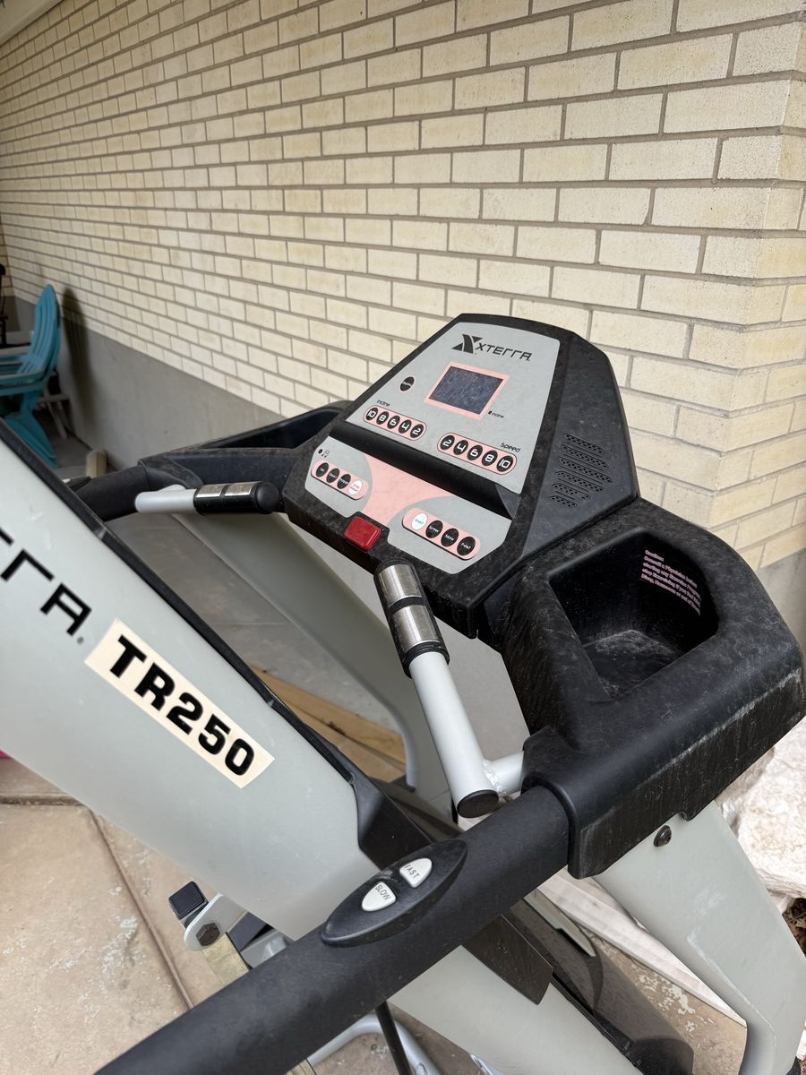 Free treadmill