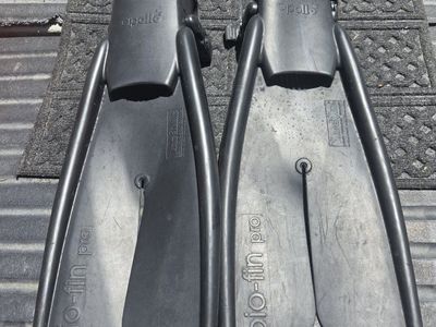Apollo Bio-Fin Pro Diving Fins - Black, Adjustable Straps