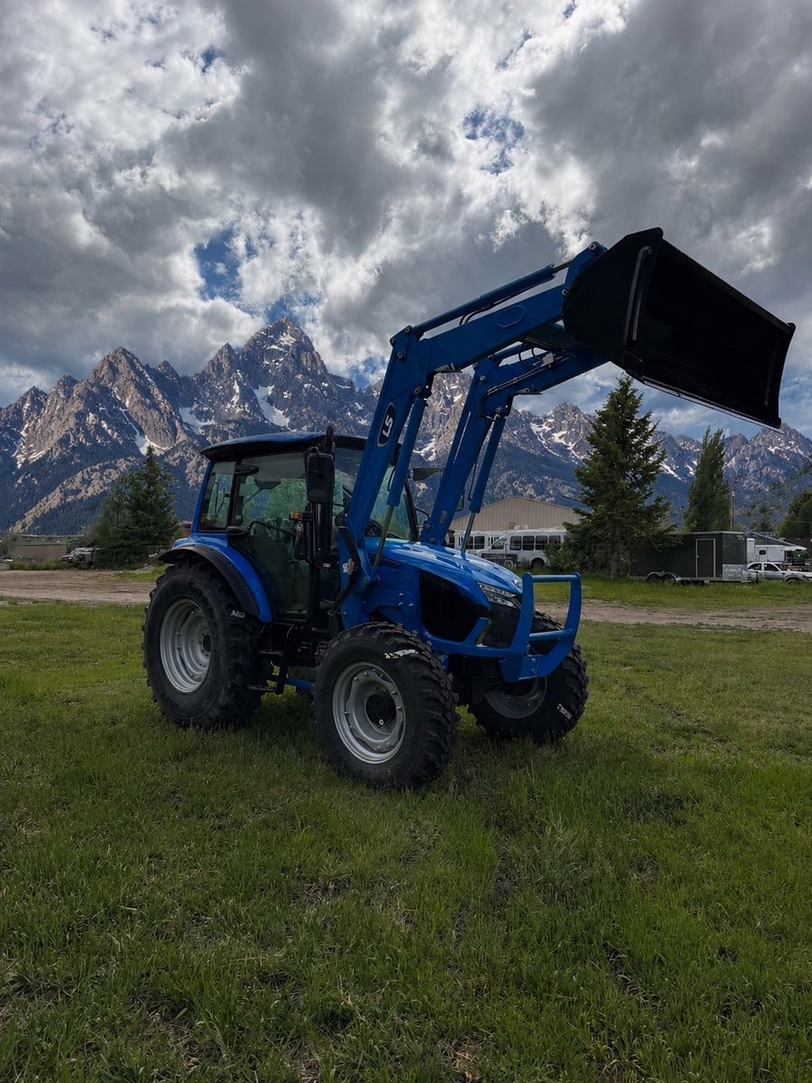 LS TRACTOR MT774