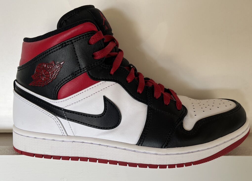 Air Jordan 1 mid