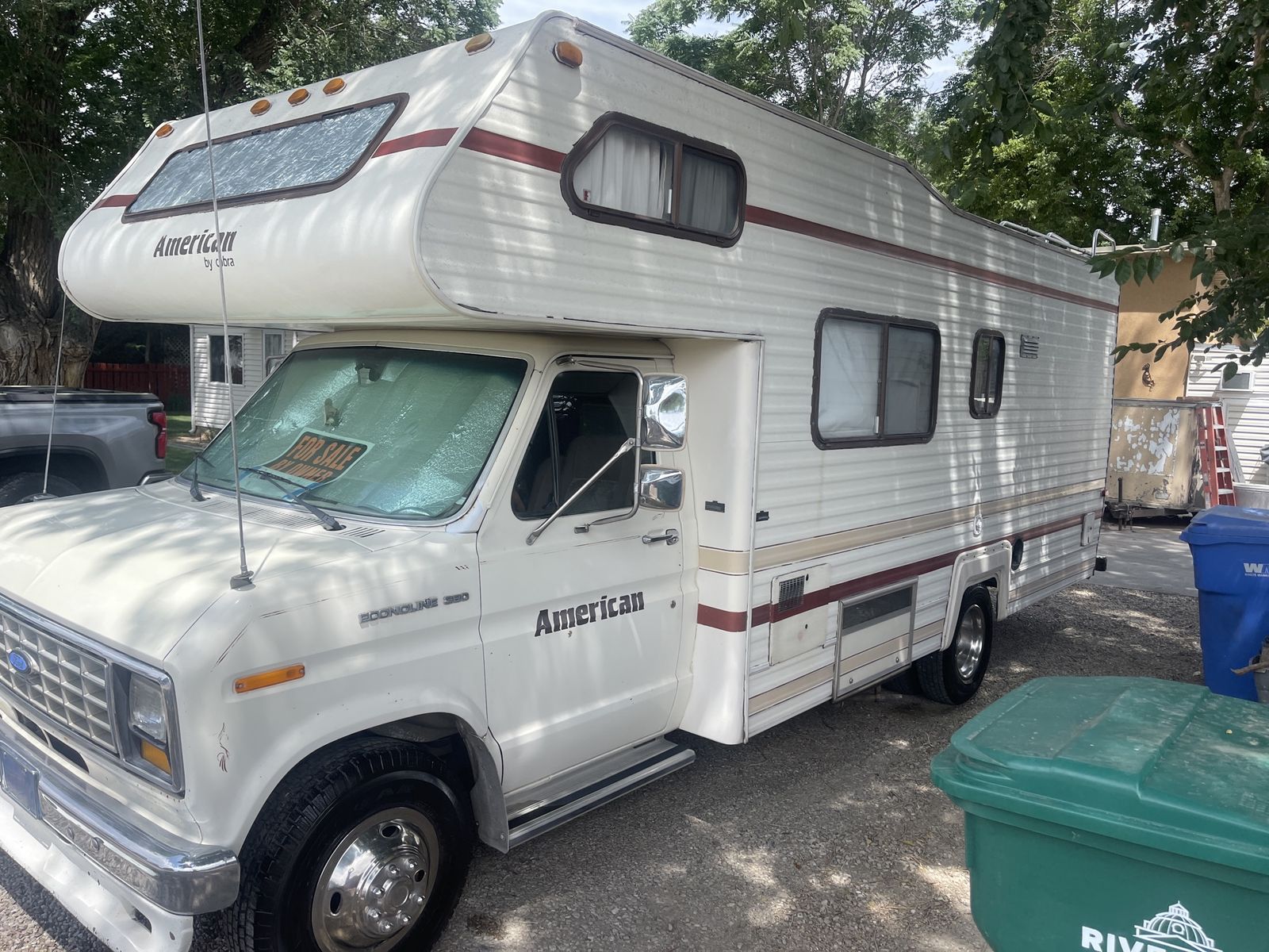 AMERICAN BY COBRA 24’ CLASS C RV NEED ROOM MUST SELL