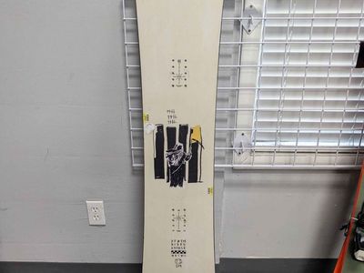 Nitro T1 149cm Snowboard - Lightly Used 2026