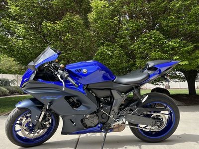 2022 Yamaha R7 – 1,844 Miles – Like New