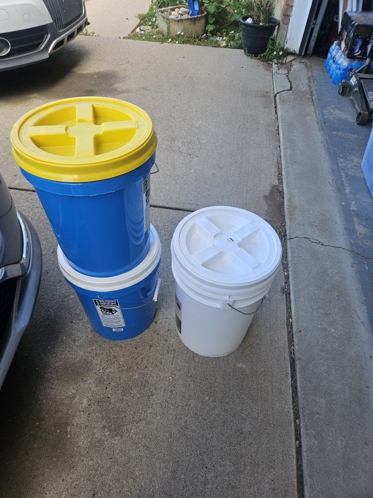 5-Gallon Food Grade Buckets with Gamma Seal Lids - Blue & White, Airtight Storage