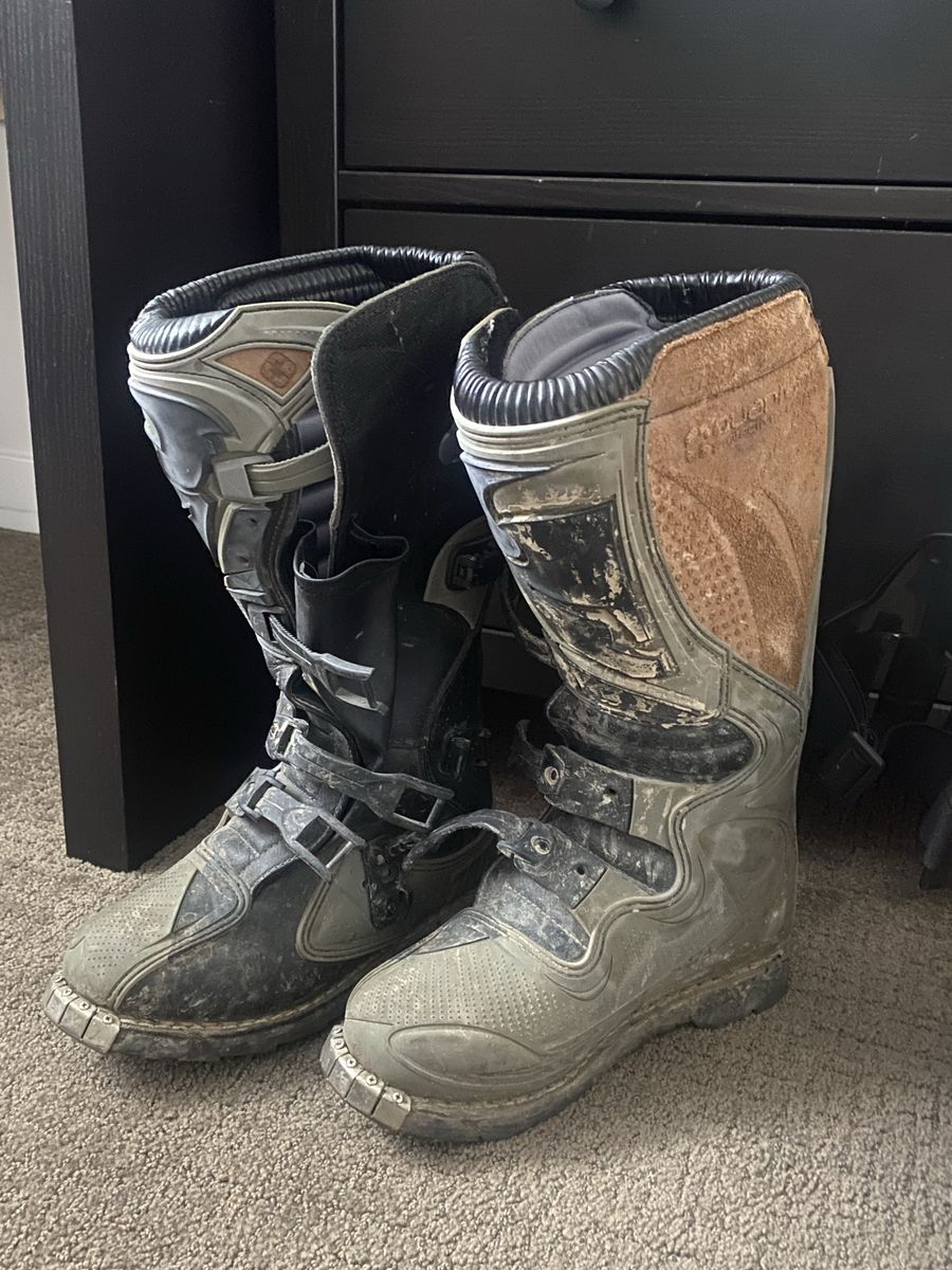 Thor Dirt Bike Boots 