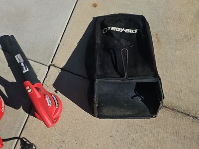 Troy-Bilt 21 Inch Lawn Mower Bagger