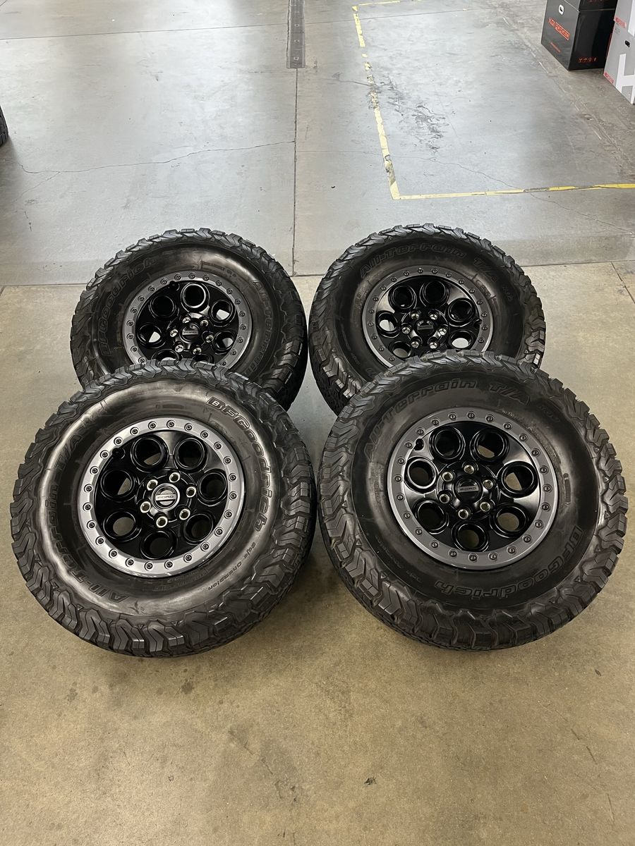 2022 Ford Raptor OEM 17in Wheels/ 35x12.50r17 Bfg