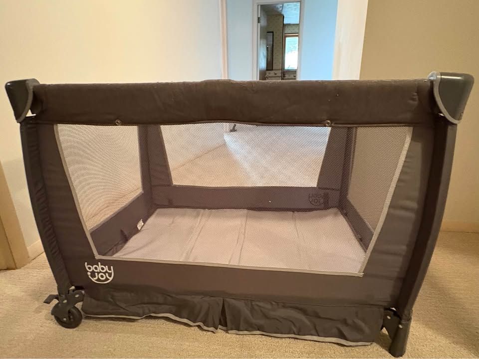 Baby Joy Pack and Play