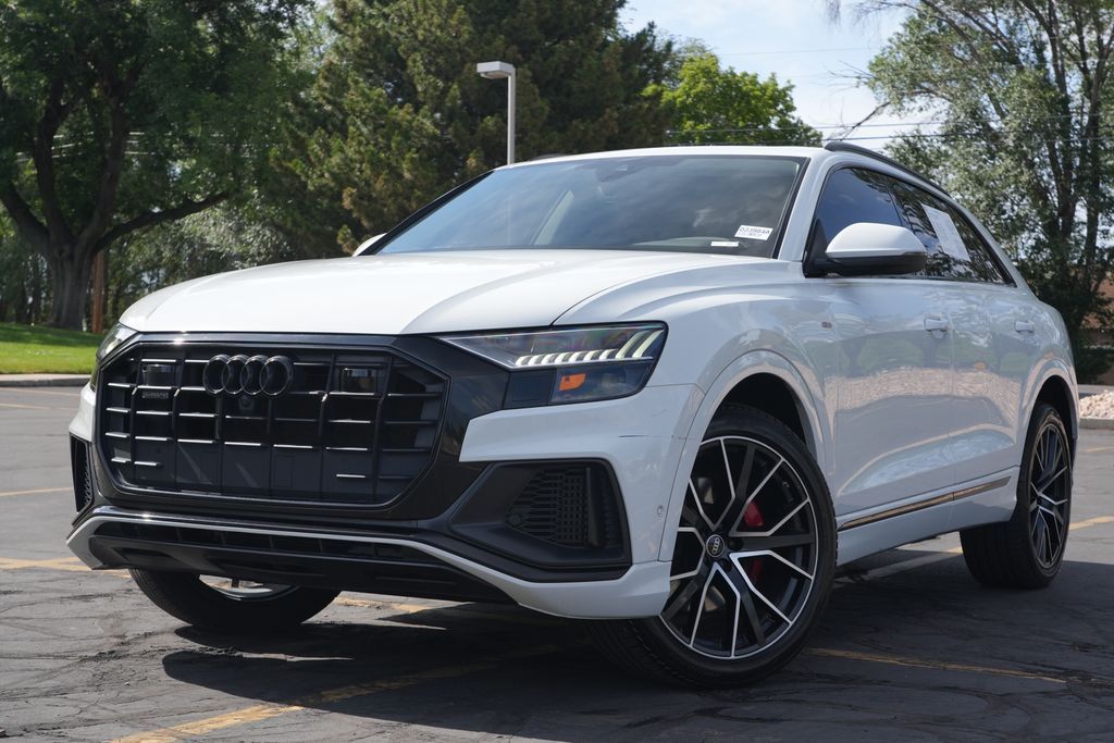 2023 Audi Q8 quattro Premium Plus 55 TFSI
