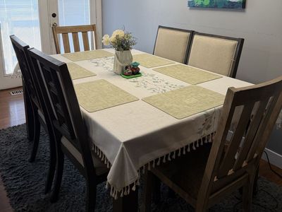 Solid Wood Extendable Dining Table + 6 Chairs