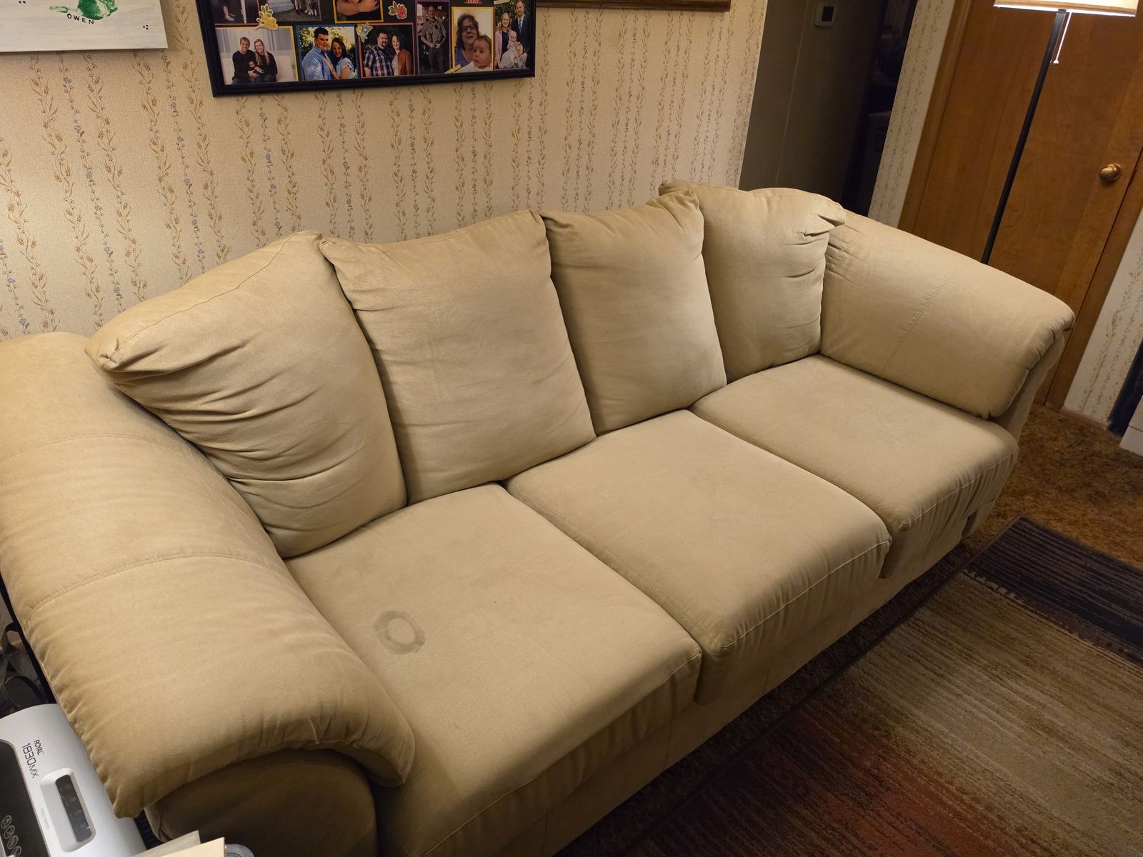 Sofa - Tan/Cream