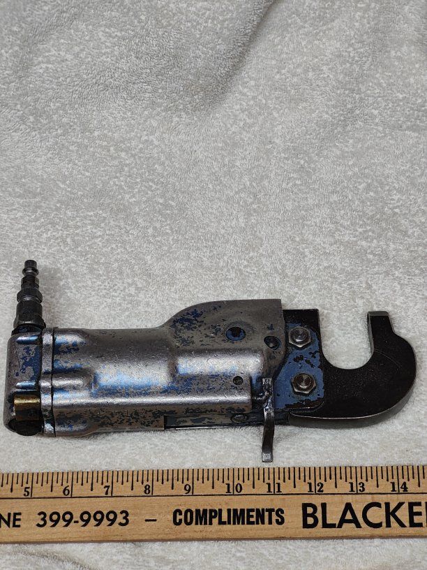 Pneumatic Aircraft Rivet Squeezer