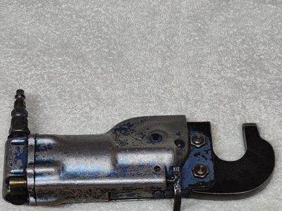 Pneumatic Aircraft Rivet Squeezer