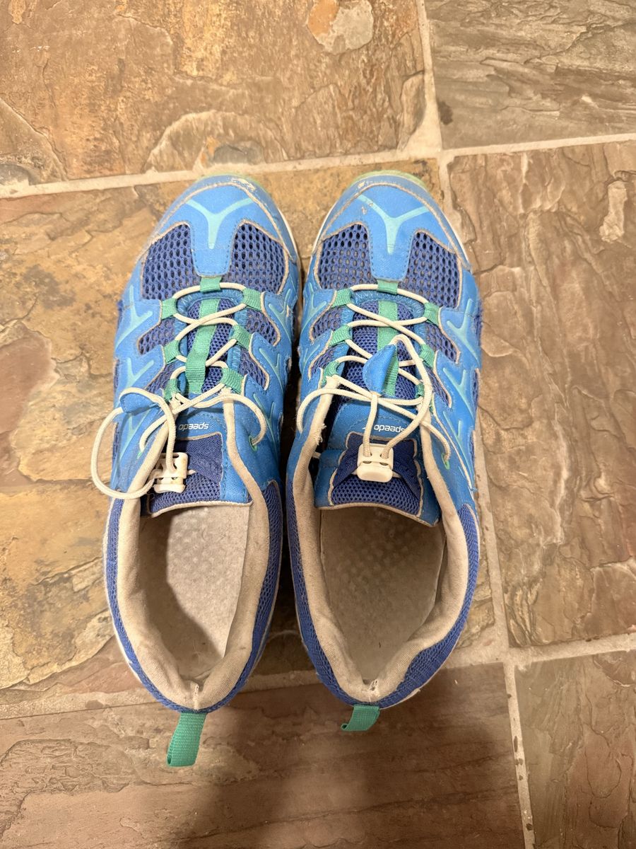 Speedo women’s Blue Water Shoes - Size 10 Water & Aqua Socks