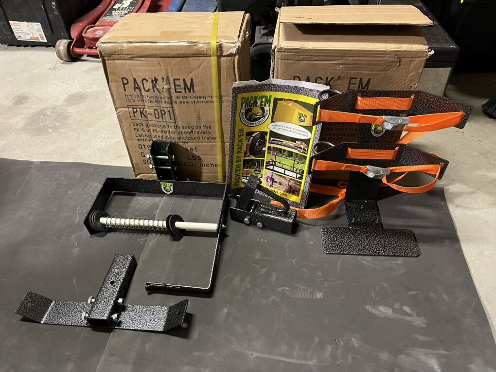 Back Pack , Trim Line,  Bevwtage Holder