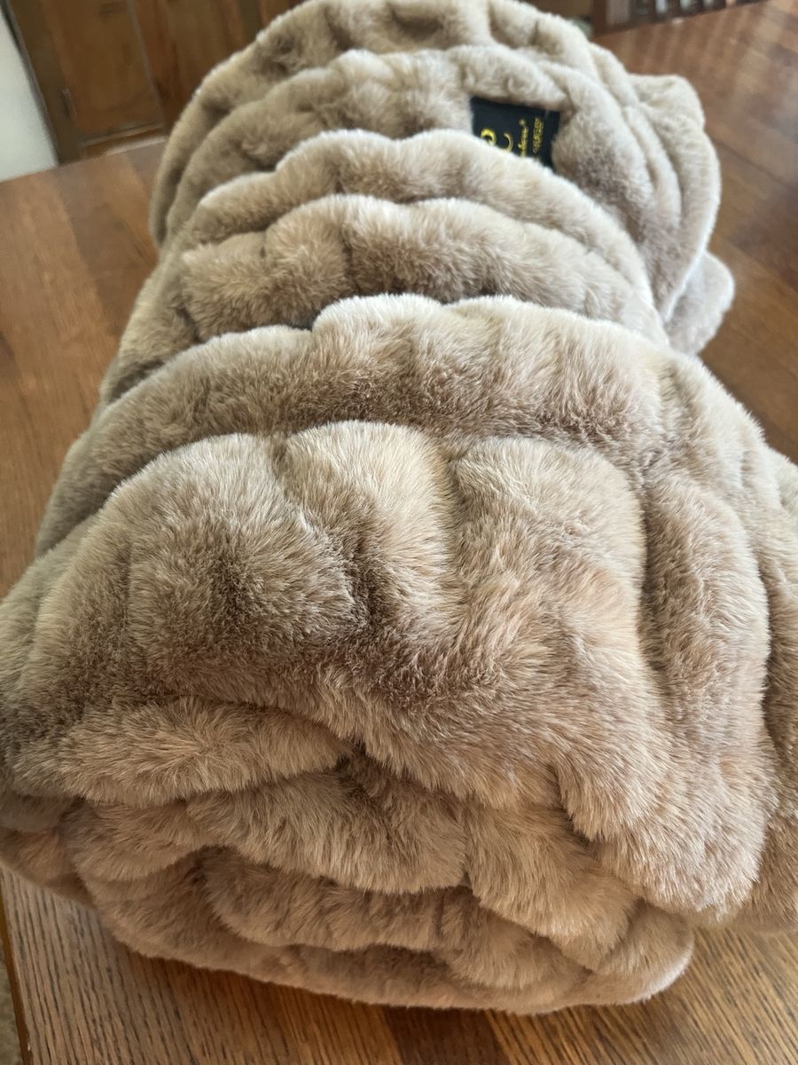 NEW Minky Couture Hugs Milk Chocolate Adult Blanket