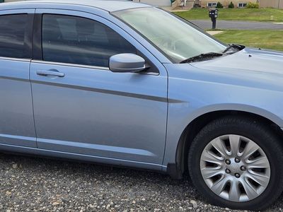 Chrysler 200