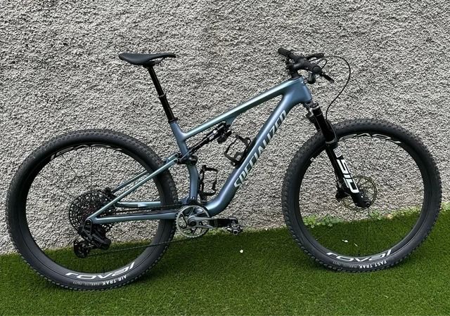 Specialized Epic 8 Pro Flight Attendant Size L