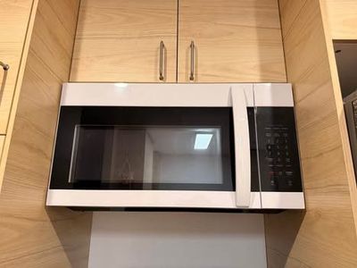 IKEA LAGAN Microwave 30”